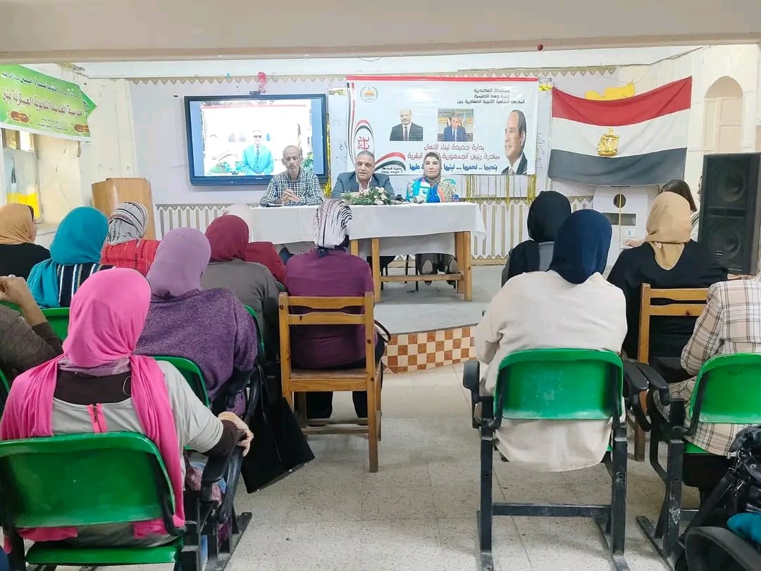 1731773560463 التعليمية مدير إدارة وسط التعليمية يتابع مع مديري مدارس العباسية لغات الانضباط موقع في الجامعة