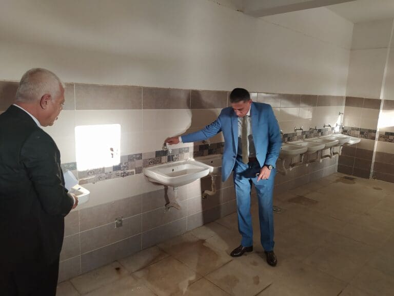 في جولات مفاجئة للاطمئننان على سير العملية التعليمة وسلامة الطلاب.. وكيل تعليم الجيزة يتفقد عدد من المدارس 8 467336320 991659689655924 8670569256105190635 n بنها في جولات مفاجئة للاطمئننان على سير العملية التعليمة وسلامة الطلاب.. وكيل تعليم الجيزة يتفقد عدد من المدارس موقع في الجامعة