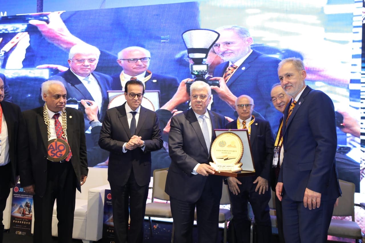 5f3cd30e 4ea7 49d0 bce7 2e80fb9c74fe إعارة أعضاء هيئة التدريس وزيرا الصحة والتعليم العالي يشهدان افتتاح المؤتمر الدولي الخامس والثلاثين للجهاز الهضمي والكبد والأورام موقع في الجامعة