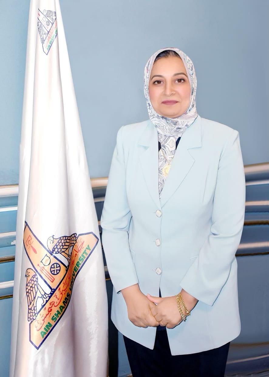 نائب رئيس جامعة عين شمس تحصل علي جائزة التميز الأكاديمي من Landscape Awards Middle East 2024 1 991b31d4 d8b6 4309 9371 2d1a5b3b6526 جامعة عين شمس نائب رئيس جامعة عين شمس تحصل علي جائزة التميز الأكاديمي من Landscape Awards Middle East 2024 موقع في الجامعة
