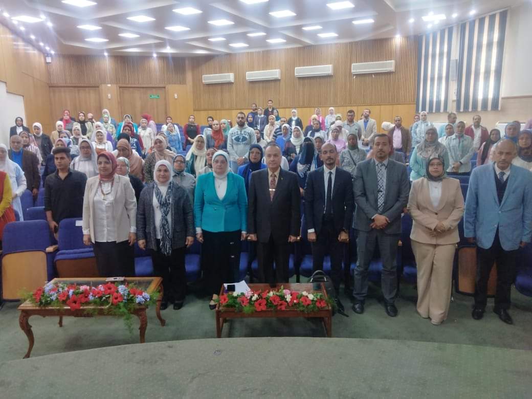 FB IMG 1731338031397 الجامعات الخاصة نائب رئيس جامعة الإسكندرية يشهد التدريب السنوي على استخدام بنك المعرفة بالجامعات بكلية التمريض  موقع في الجامعة
