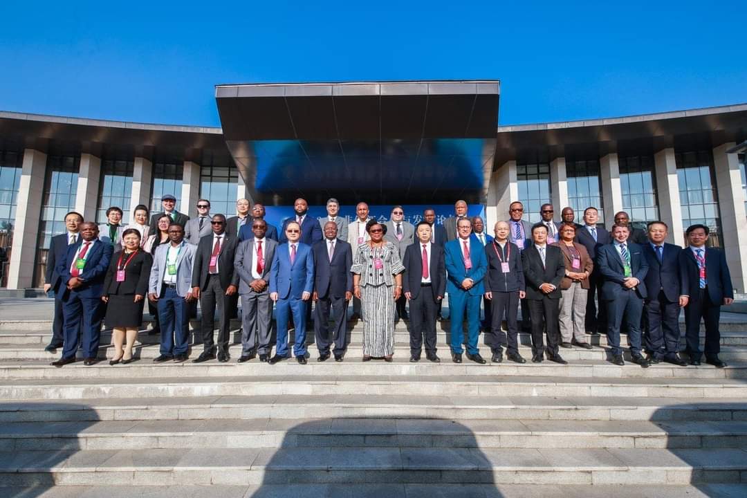 مكتب التميز الدولي بجامعة الأزهر يشارك في منتدى التعاون الصيني الإفريقي 1 FB IMG 1731782191593 جامعة الأزهر مكتب التميز الدولي بجامعة الأزهر يشارك في منتدى التعاون الصيني الإفريقي موقع في الجامعة