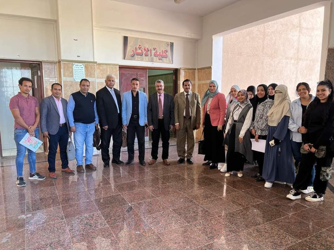 FB IMG 1732119554611 جامعة سوهاج للأمن والسلامة في المواقع الأثرية.. جامعة سوهاج تنظم ندوة لتوعية لطلاب موقع في الجامعة