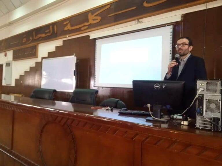 جامعة مدينة السادات تنظم ندوة "الاقتصاد الأخضر وسيلة لتحقيق التنمية المستدامة" بكلية التجارة 24 FB IMG 1732634035415 بورسعيد جامعة مدينة السادات تنظم ندوة "الاقتصاد الأخضر وسيلة لتحقيق التنمية المستدامة" بكلية التجارة موقع في الجامعة