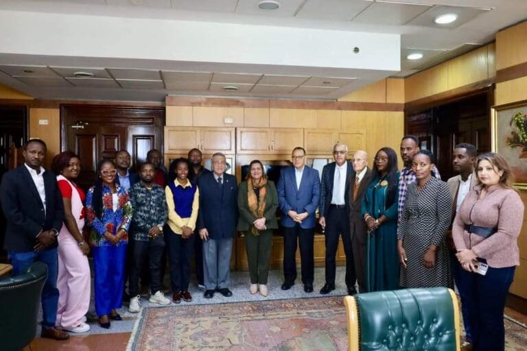 زيارة وفد من الإعلاميين والصحفيين الأفارقة لجامعة 6 أكتوبر من تنظيم كلية الإعلام وبالتعاون مع المجلس الأعلى لتنظيم الإعلام 15 FB IMG 1732646719283 بورسعيد زيارة وفد من الإعلاميين والصحفيين الأفارقة لجامعة 6 أكتوبر من تنظيم كلية الإعلام وبالتعاون مع المجلس الأعلى لتنظيم الإعلام موقع في الجامعة