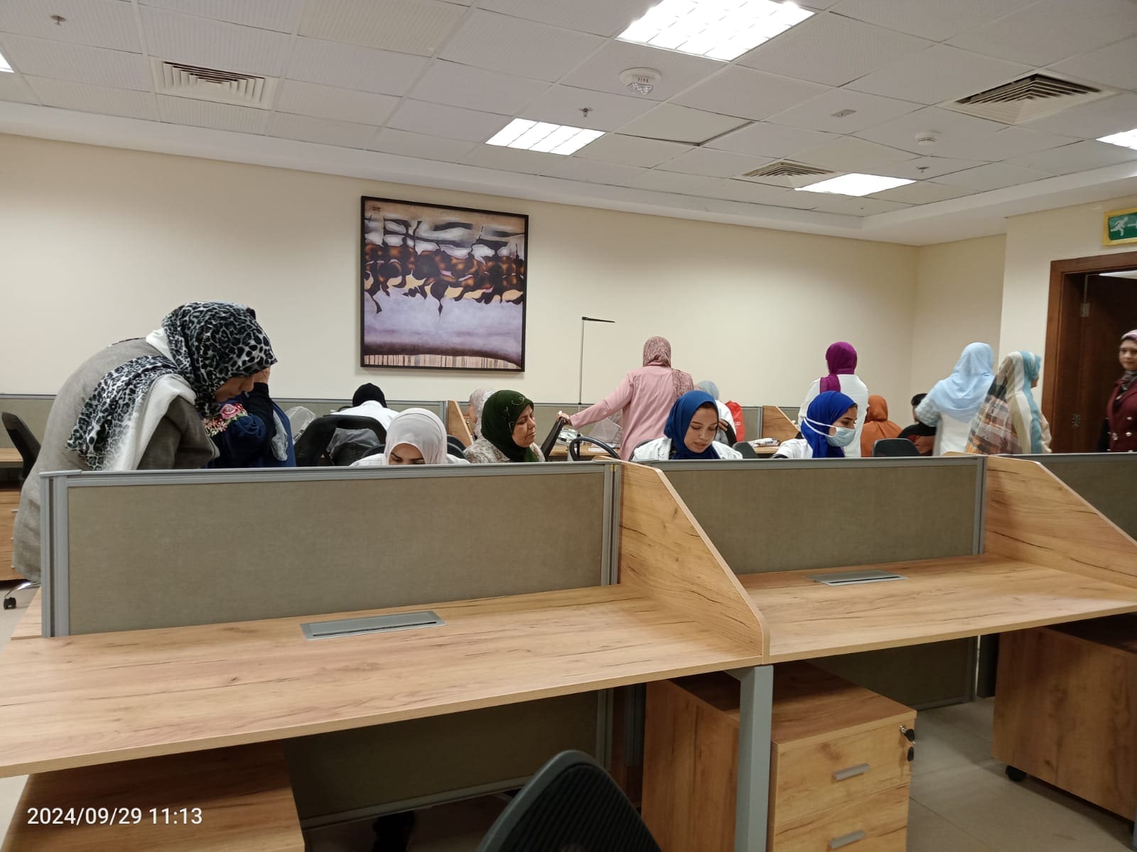 IMG 20241106 WA0012 اللجنة تنظيم حملة للكشف المُبكر عن مرض سرطان الثدي والأمراض غير السارية للموظفات بوزارة التعليم العالي موقع في الجامعة