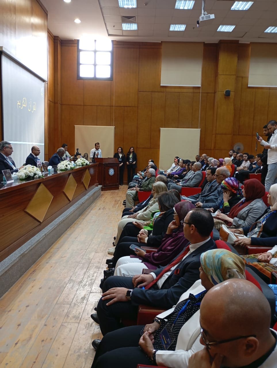 IMG 20241113 WA0063 هندسة مؤتمر التصميم والفنون بجامعة الأهرام الكندية: ابتكار وإبداع من أجل تراث مستدام موقع في الجامعة