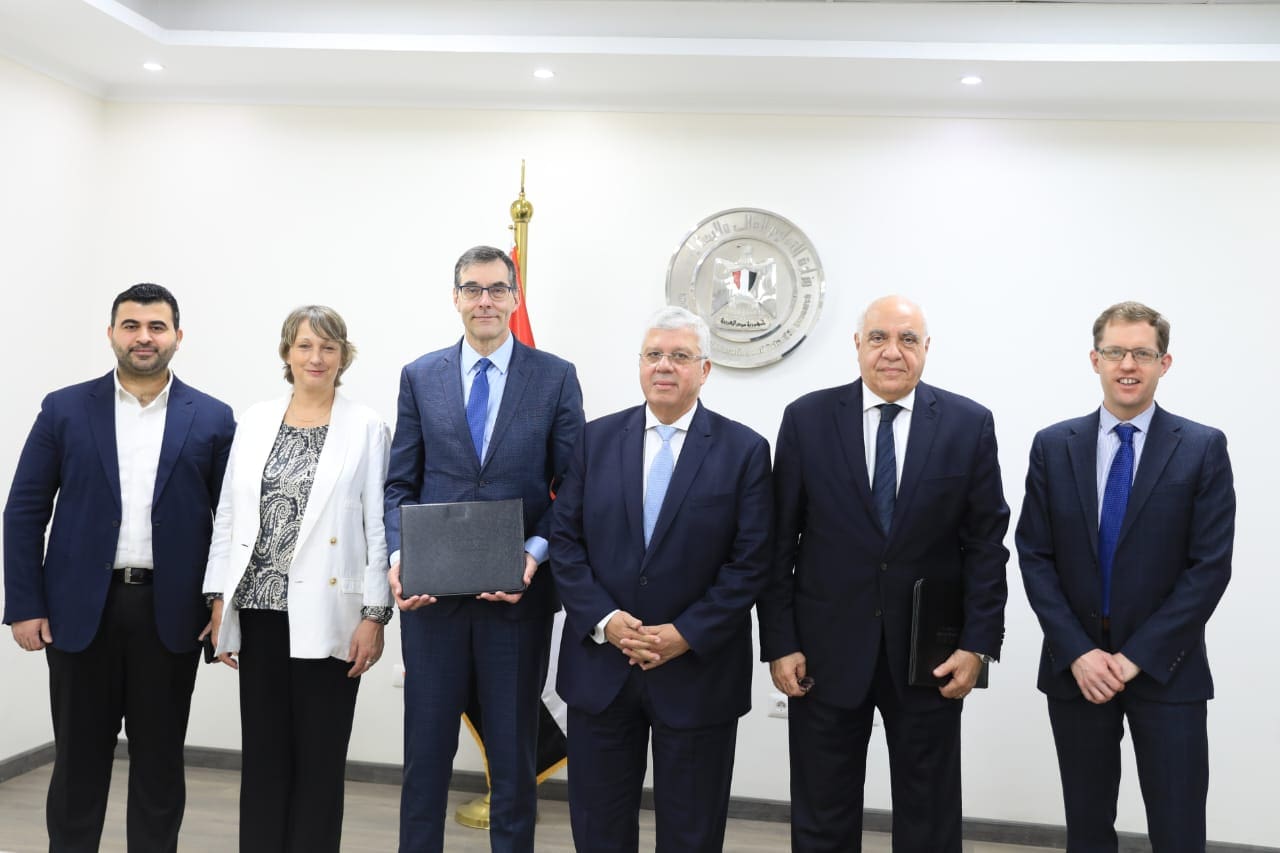 IMG 20241121 WA0097 مصطفى مدبولي وزير التعليم العالي يشهد توقيع خطاب نوايا بين جامعة المستقبل وجامعة إيست إنجليا البريطانية موقع في الجامعة