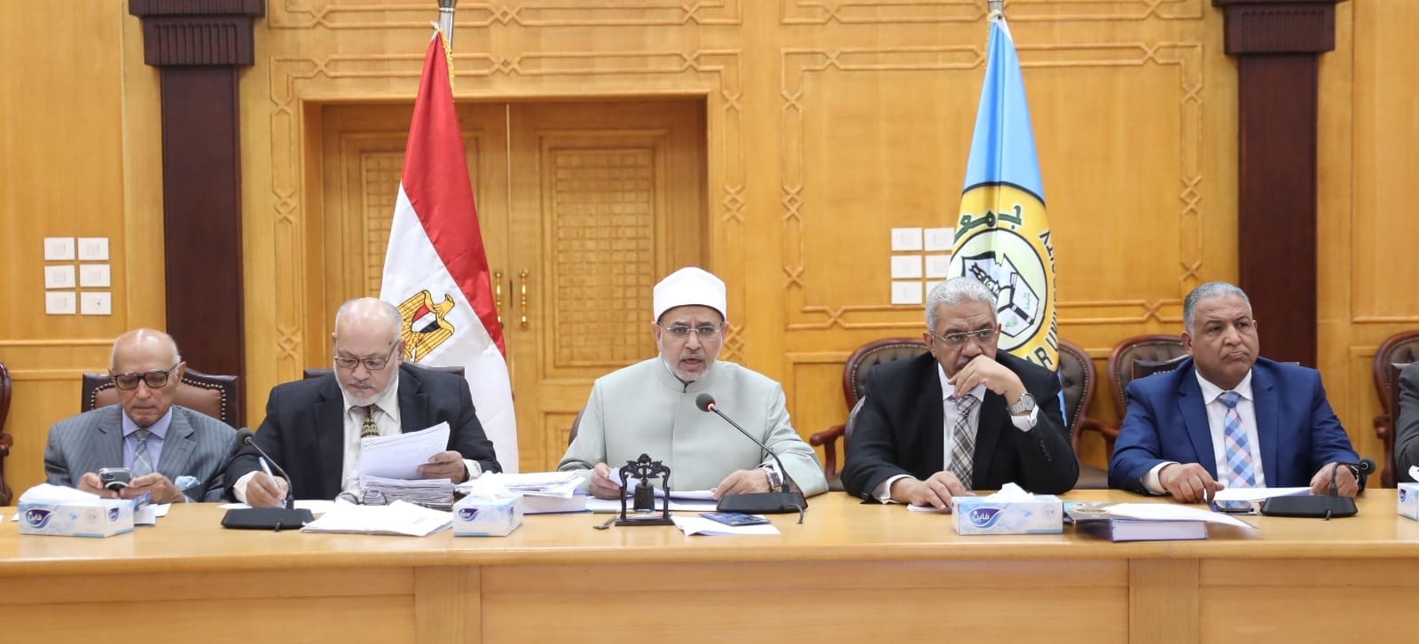 IMG 20241124 WA0041 قسم اول تعليق من مجلس جامعة الأزهر على ظاهرة انتشار الفتاوى الشاذة في وسائل الإعلام موقع في الجامعة