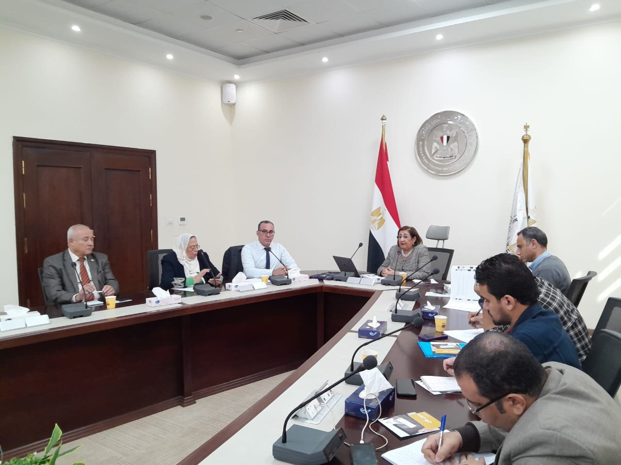 التعليم العالي تعقد ورشة عمل لتعظيم استفادة "المعاهد العليا المتميزة" من بنك المعرفة المصري لتعزيز تواجدها في التصنيفات الدولية 1 IMG 20241126 WA0113 التعليم التعليم العالي تعقد ورشة عمل لتعظيم استفادة "المعاهد العليا المتميزة" من بنك المعرفة المصري لتعزيز تواجدها في التصنيفات الدولية موقع في الجامعة