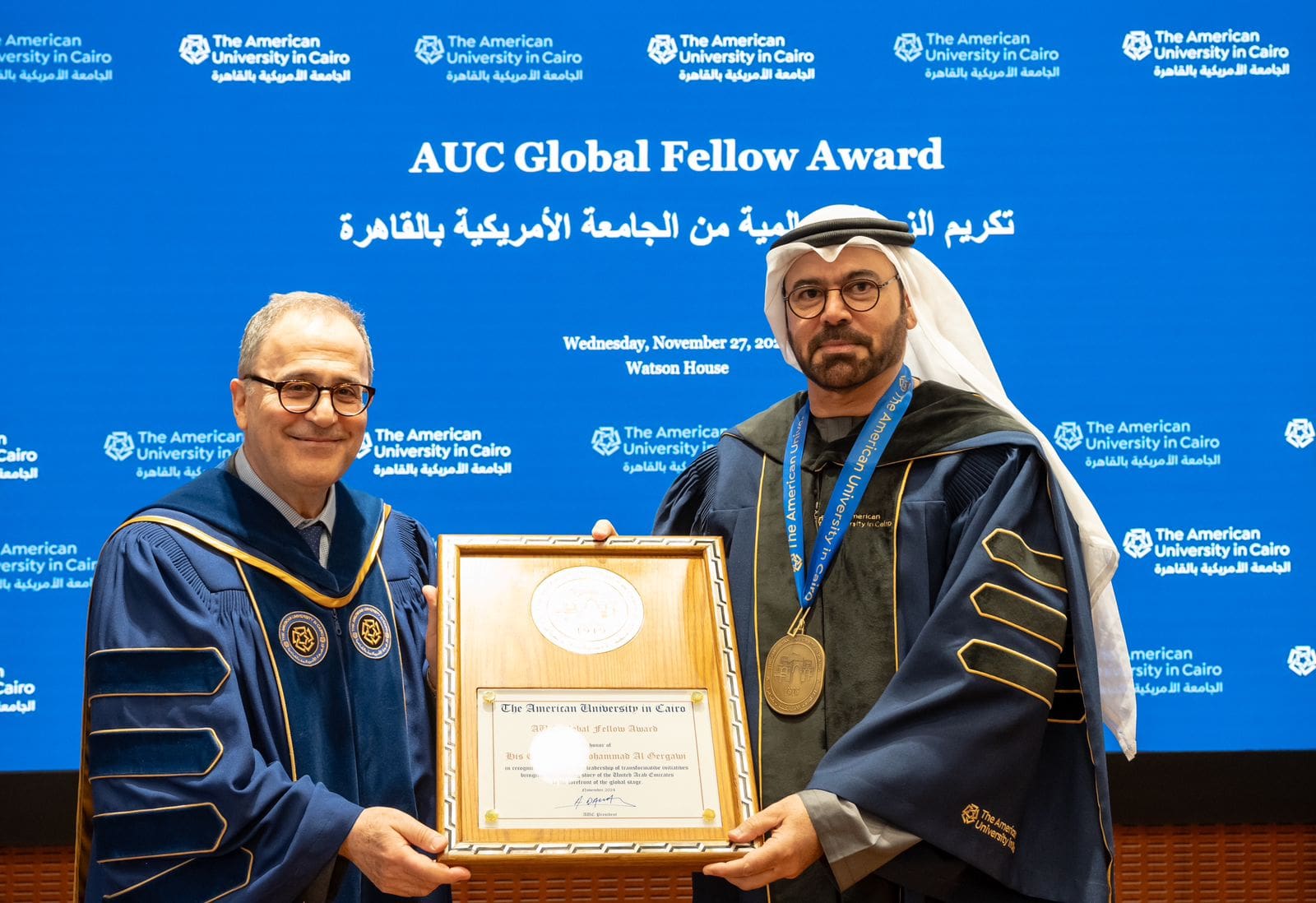 من هو محمد القرقاوي الذي منحته الجامعة الأمريكية بالقاهرة الزمالة الفخرية؟