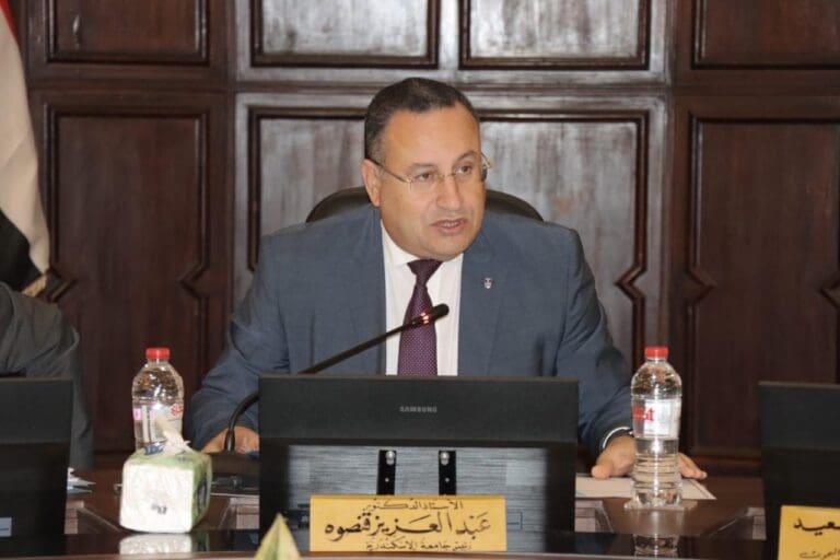 كيف يقود عبدالعزيز قنصوة مسيرة تطوير التعليم العالي والبحث العلمي داخل جامعة الإسكندرية 7 IMG 4703 كونفوشيوس كيف يقود عبدالعزيز قنصوة مسيرة تطوير التعليم العالي والبحث العلمي داخل جامعة الإسكندرية موقع في الجامعة
