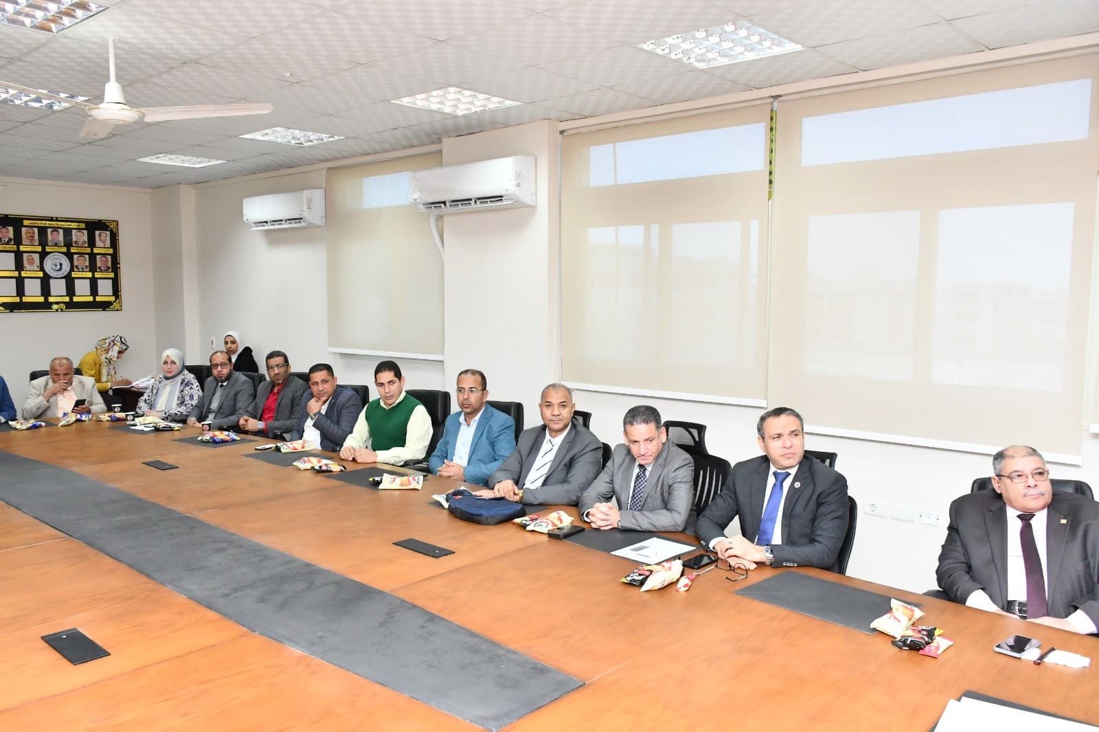 ae7da55e d2f7 4af9 ba0b 1d53db5d6127 جامعة قناة السويس مجلس شئون خدمة المجتمع وتنمية البيئة بجامعة قناة السويس يناقش خطة الأنشطة والمبادرات للعام الجامعي 2024-2025 موقع في الجامعة