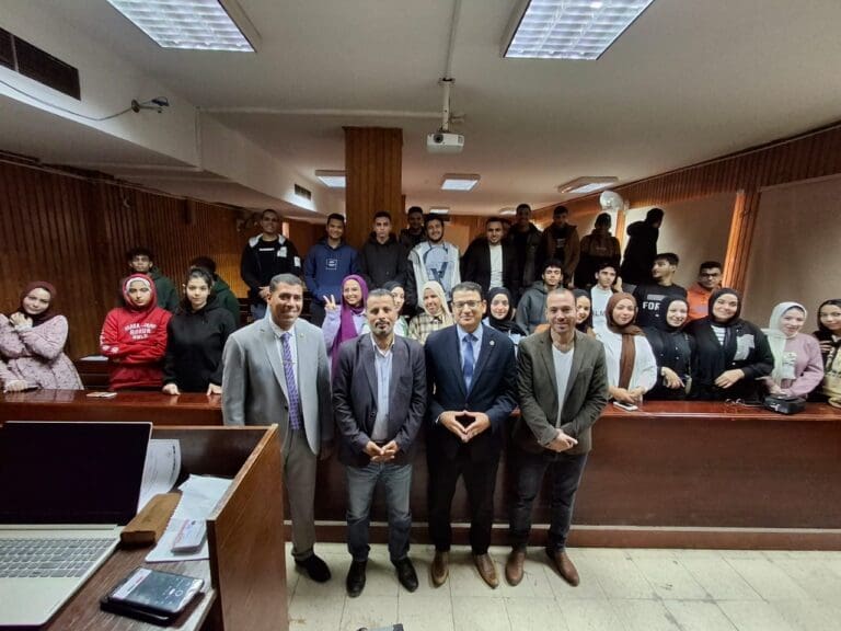 إنطلاق أولى دورات نشر التوعية والثقافة المالية غير المصرفية بجامعة مدينة السادات للعام الجامعي 2025 11 e79de2f3 c6c1 451e 8273 8bd2c2f9f2ec جامعة حلوان إنطلاق أولى دورات نشر التوعية والثقافة المالية غير المصرفية بجامعة مدينة السادات للعام الجامعي 2025 موقع في الجامعة