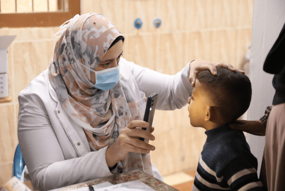 قافلة جامعة الأزهر تفاصيل إقبال كبير على قافلة جامعة الأزهر بمدينة الواحات البحرية والقرى المحيطة بها موقع في الجامعة