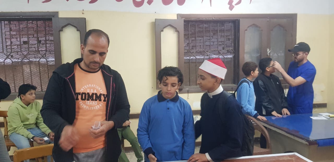 الكشف علي 345 حالة في قافلة جامعة بنها لأمراض العيون بمعهد الخصوص الأزهري 1 قافلة جامعة بنها بنها الكشف علي 345 حالة في قافلة جامعة بنها لأمراض العيون بمعهد الخصوص الأزهري موقع في الجامعة