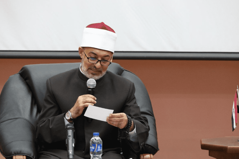 مفتي الجمهورية لطلاب شمال سيناء: حرب الشائعات أخطر من الحروب المادية 1 مفتي الجمهورية 1 مفتي الجمهورية مفتي الجمهورية لطلاب شمال سيناء: حرب الشائعات أخطر من الحروب المادية موقع في الجامعة