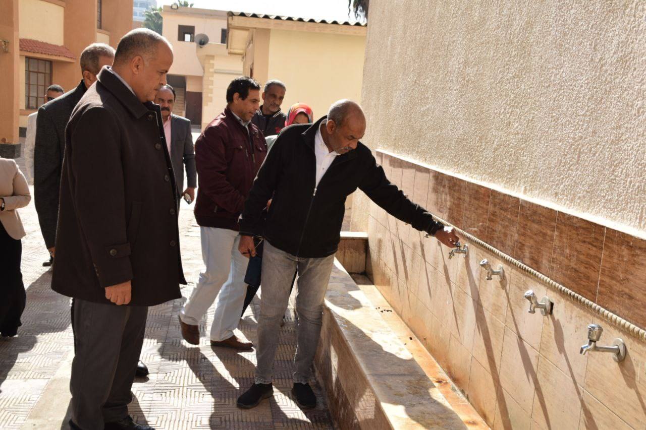 بعد اندلاع حريق بمدرسة.. سكرتير بورسعيد يتفقد جاهزية من مدارس المحافظة غدا 1 بالصور.. بعد اندلاع حريق باحدى المدارس غدا..سكرتير المحافظة يتفقد جاهزية عدد من المدارس