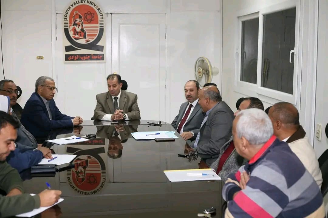 1734079013156 جامعة القاهرة تعرف على قرار رئيس جامعة جنوب الوادى بشأن مركز الأوراق الثبوتية بالجامعة موقع في الجامعة