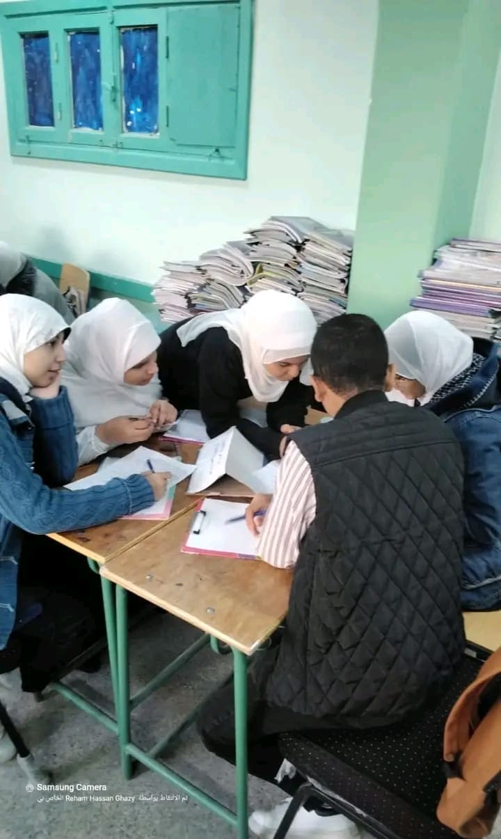 1734293073634 مدرسة باصونة مدرسة باصونة الإعدادية تحصد المركز الثاني بمسابقة أوائل الطلبة-صور موقع في الجامعة