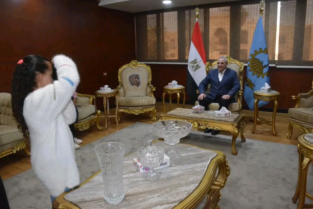 1734374928436 الرخصة محافظ الغربية يستجيب لطلب الطالبة ميرنا الموهوبة بالتصوير موقع في الجامعة
