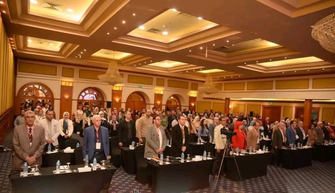 1734769389899 جامعة الأقصر رئيس جامعة الأقصر تفتتح فعاليات المؤتمر السابع لأمراض الصدر موقع في الجامعة