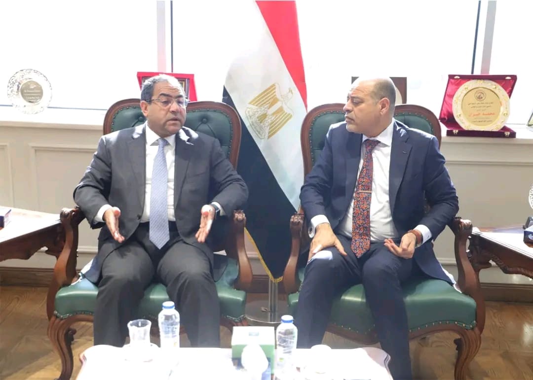 1735067162192 نماذج استرشادية لطلاب الدبلومات الفنية فرصة للخريجي الدبلومات والكليات.. ترقبوا نشر فرص عمل في الداخل والخارج على البوابة الحكومية موقع في الجامعة