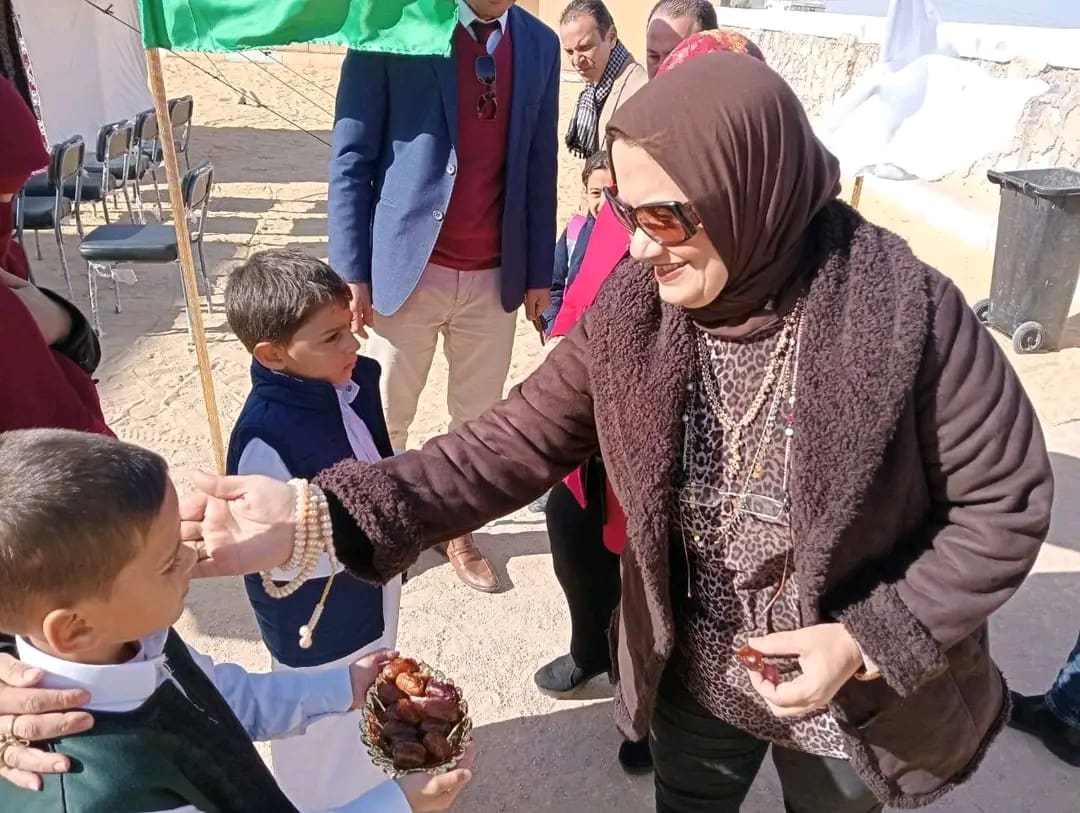وكيل التعليم بمطروح تشهد احتفالية إبن سينا الرسمية بالعيد القومي - صور 1 1735069397538 التعليم بمطروح وكيل التعليم بمطروح تشهد احتفالية إبن سينا الرسمية بالعيد القومي - صور موقع في الجامعة