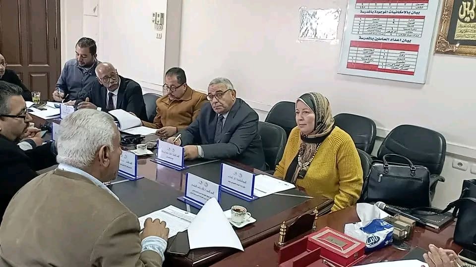 أبرزها توفير بيئة آمنة.. توجيهات من تعليم بني سويف لإدارة مدرسة مياه الشرب والصرف الصحي 1 1735291527761 تعليم بني سويف أبرزها توفير بيئة آمنة.. توجيهات من تعليم بني سويف لإدارة مدرسة مياه الشرب والصرف الصحي موقع في الجامعة