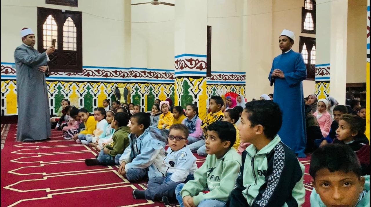 أوقاف كفر الشيخ تدشن مبادرة «عودة الكتاتيب» لإحياء التراث وبناء الإنسان 1 2 6 أوقاف كفر الشيخ أوقاف كفر الشيخ تدشن مبادرة «عودة الكتاتيب» لإحياء التراث وبناء الإنسان موقع في الجامعة