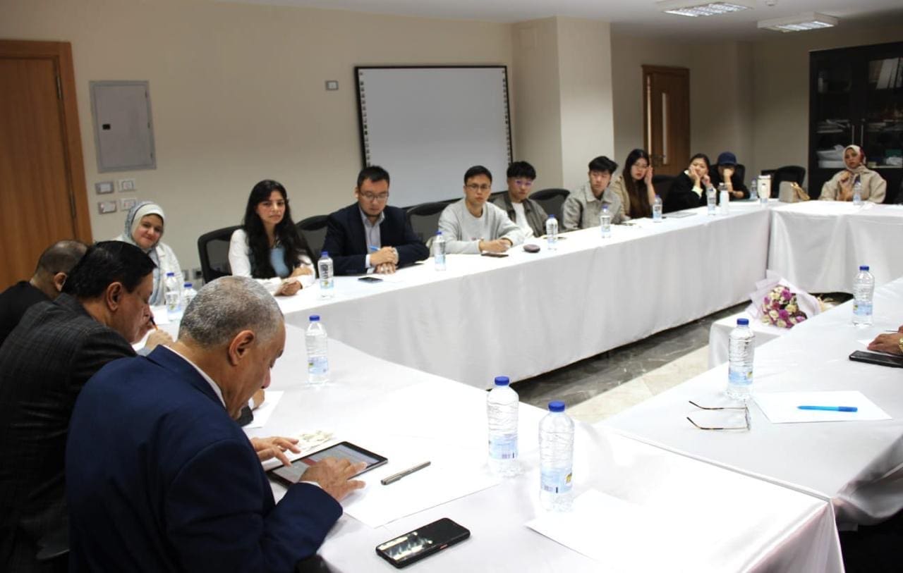كونفوشيوس جامعة عين شمس يناقش "الفلسفة الصينية وأثرها في العلاقات مع العالم العربي في الواقع المعاصر" 1 266a003b b3cc 4519 a3d0 74396c4452f3 جامعة عين شمس كونفوشيوس جامعة عين شمس يناقش "الفلسفة الصينية وأثرها في العلاقات مع العالم العربي في الواقع المعاصر" موقع في الجامعة
