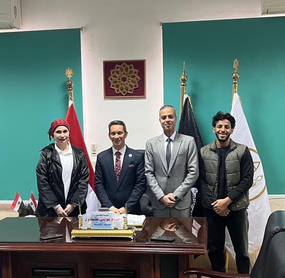 2b78ca6b 5beb 445a 9a91 a5e4f01864c4 عين شمس ندوة بآثار عين شمس توضح الاحتراق النفسي وأثره على الصحة النفسية والبدنية موقع في الجامعة