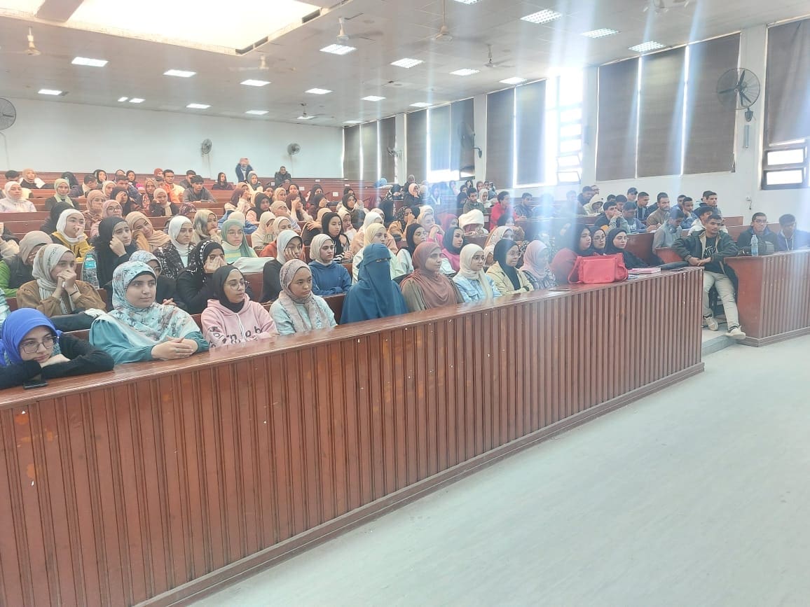 59c28ac1 d59c 4f57 839e e6917cf019d8 جامعة قناة السويس جامعة قناة السويس ومديرية الأوقاف بالإسماعيلية يطلقون برامج لمواجهة التطرف موقع في الجامعة