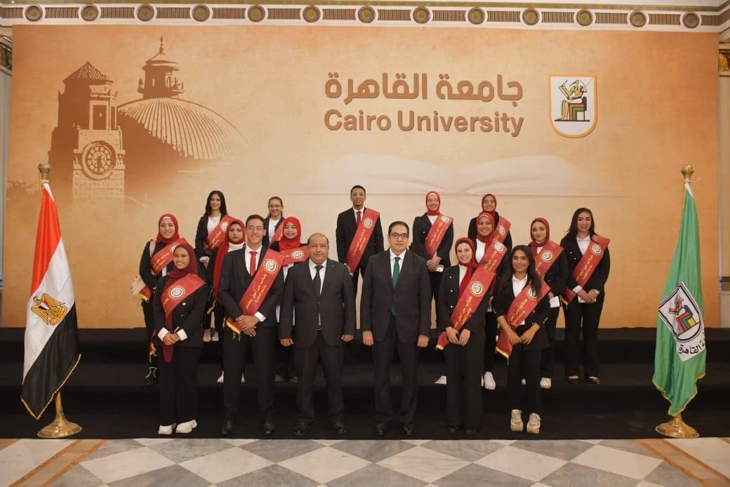 799285de 723a 4e3a 8af1 95e9a9c2395c جامعة القاهرة رئيس جامعة القاهرة : دعم كامل من إدارة الجامعة لاتحاد الطلاب وتذليل اية عقبات تواجهه حتى يؤدى دوره على أكمل وجه موقع في الجامعة
