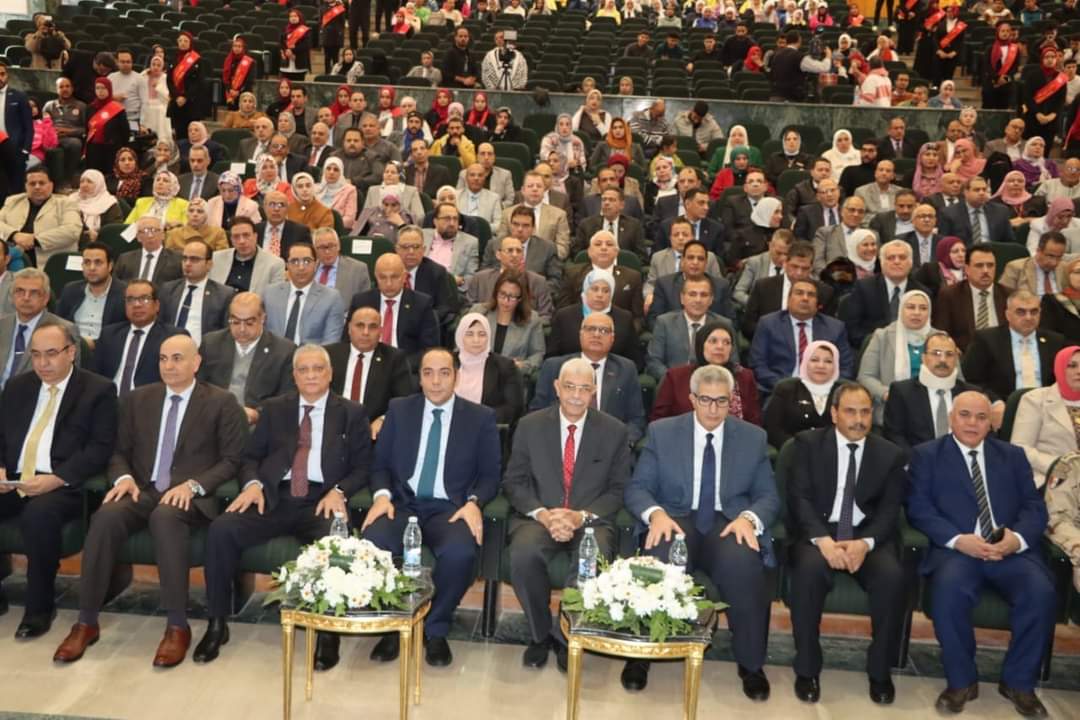 رئيس جامعة المنوفية وأمين الأعلى للجامعات يشهدان فعاليات مؤتمر المسؤولية المجتمعية 1 FB IMG 1733333541084 المنوفية رئيس جامعة المنوفية وأمين الأعلى للجامعات يشهدان فعاليات مؤتمر المسؤولية المجتمعية موقع في الجامعة