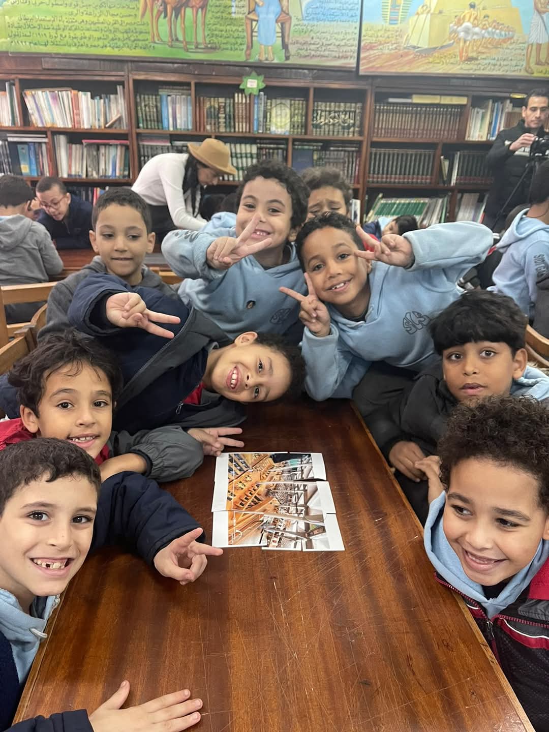 "مغامرة رحالة إلى المكتبة".. مكتبة الإسكندرية تستقبل طلاب مدرستي دريم وسيدي حابر 1 FB IMG 1733905801828 المكتبة "مغامرة رحالة إلى المكتبة".. مكتبة الإسكندرية تستقبل طلاب مدرستي دريم وسيدي حابر موقع في الجامعة
