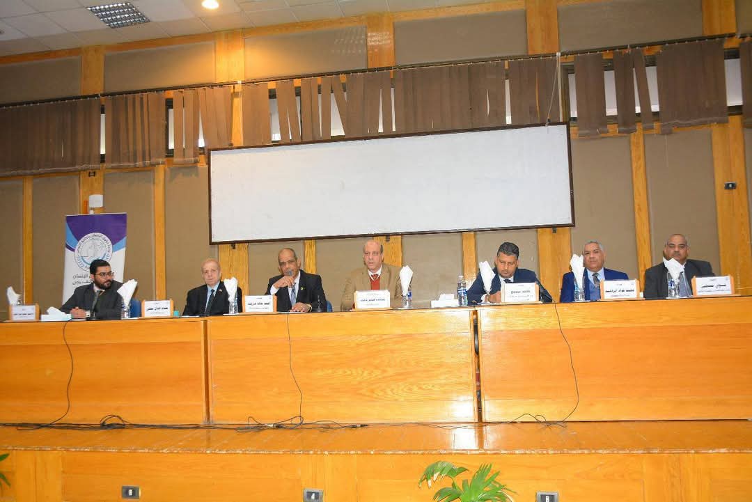 FB IMG 1735320152147 جامعة حورس "الاستراتيجية الوطنية لحقوق الإنسان".. ندوة تثقيفية تنظمها وزارة المالية والمجلس القومي لحقوق الإنسان في جامعة أسيوط موقع في الجامعة