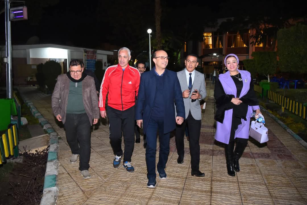 المنشاوي يرأس اجتماع مجلس إدارة نادي جامعة أسيوط لمناقشة أنشطته خلال إجازة نصف العام 1 FB IMG 1735664008106 المنشاوي المنشاوي يرأس اجتماع مجلس إدارة نادي جامعة أسيوط لمناقشة أنشطته خلال إجازة نصف العام موقع في الجامعة