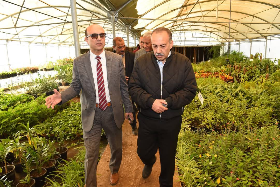 المنشاوي واللواء هشام أبو النصر يتفقدان المزارع والوحدات الإنتاجية المختلفة بزراعة أسيوط 1 FB IMG 1735664035115 هشام أبو النصر المنشاوي واللواء هشام أبو النصر يتفقدان المزارع والوحدات الإنتاجية المختلفة بزراعة أسيوط موقع في الجامعة