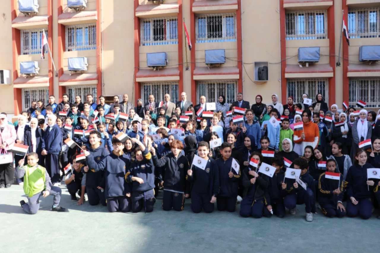 IMG 20241224 WA0042 دمياط الهيئة الوطنية للانتخابات تواصل زياراتها داخل مدارس القاهرة لتوعية وتثقيف الطلاب بالعملية الانتخابية موقع في الجامعة