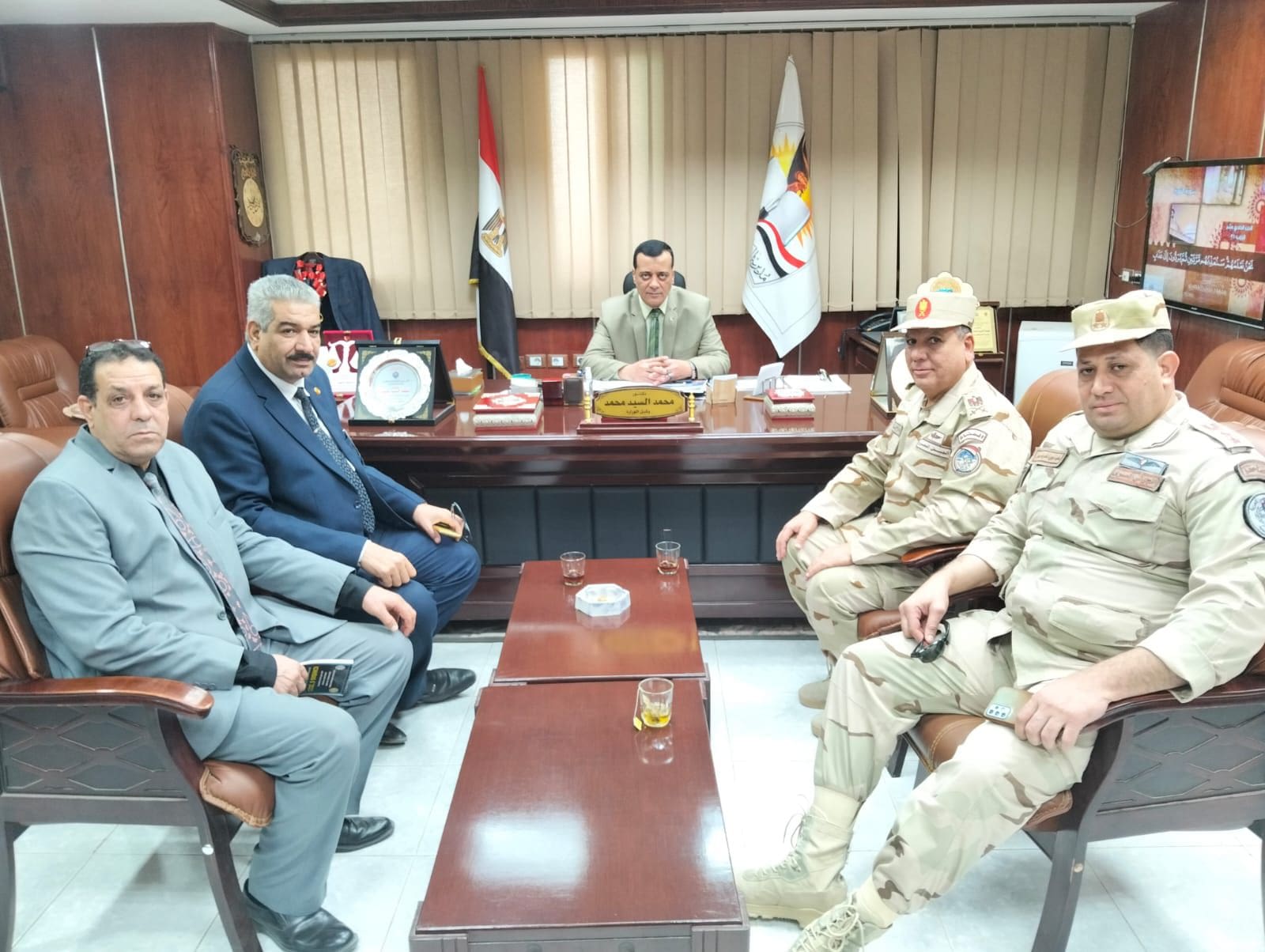 d hgjugdl fsih تعليم سوهاج وكيل تعليم سوهاج وقائد قطاع الجنوب للتأسيس العسكري يبحثان التعاون حول المدارس العسكرية بالمحافظة موقع في الجامعة