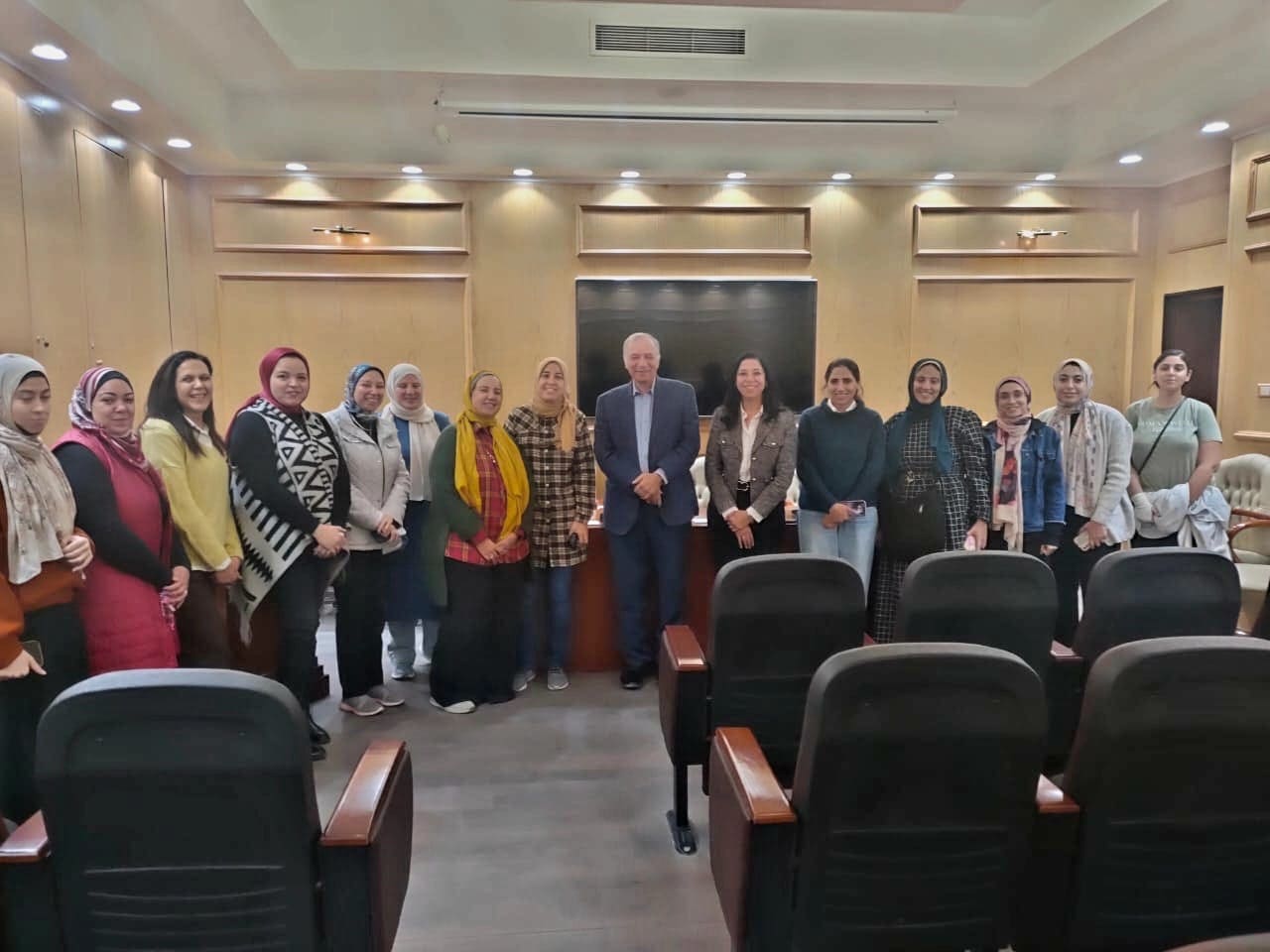ندوة توعوية بكلية الصيدلة جامعة عين شمس عن مخاطر المخدرات وفوائدها الطبية 1 dfc0a79e 01fe 44ce ab1b 318d970274fd جامعة عين شمس ندوة توعوية بكلية الصيدلة جامعة عين شمس عن مخاطر المخدرات وفوائدها الطبية موقع في الجامعة
