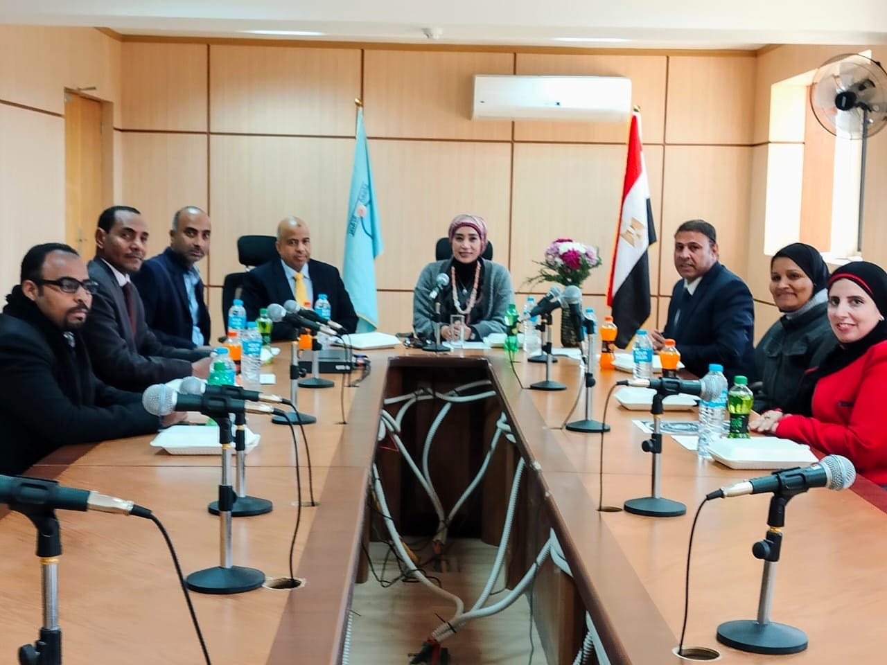 جامعة الأقصر ، صابرين عبد الجليل التعليم قرارات حاسمة لرئيس جامعة الأقصر خلال الاجتماع الأول لمجلس كلية العلوم موقع في الجامعة