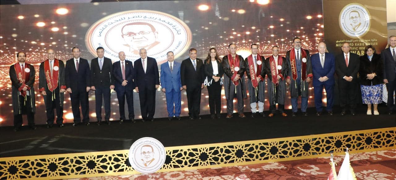 جامعة الدلتا مصر وزير الزراعة يشارك فى تسليم الفائزين بجوائز جامعة الدلتا في مجال الأمن الغذائي موقع في الجامعة