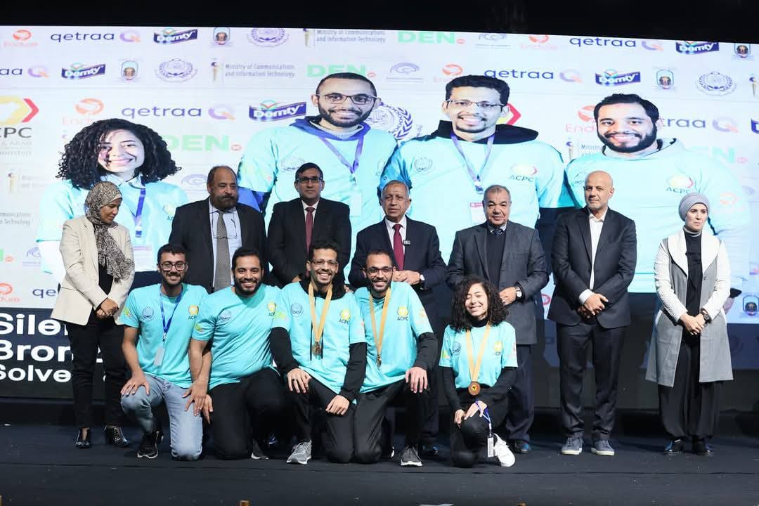 فريق حاسبات أسيوط يفوز في البطولة العربية الأفريقية ACPC 1 فريق حاسبات ومعلومات جامعة أسيوط حاسبات فريق حاسبات أسيوط يفوز في البطولة العربية الأفريقية ACPC موقع في الجامعة