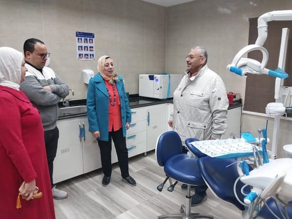 نائب رئيس جامعة بنها 1 بنها نائب رئيس جامعة بنها لشئون الدراسات العليا والبحوث تتفقد الإدارة الطبية وعيادات الأسنان موقع في الجامعة