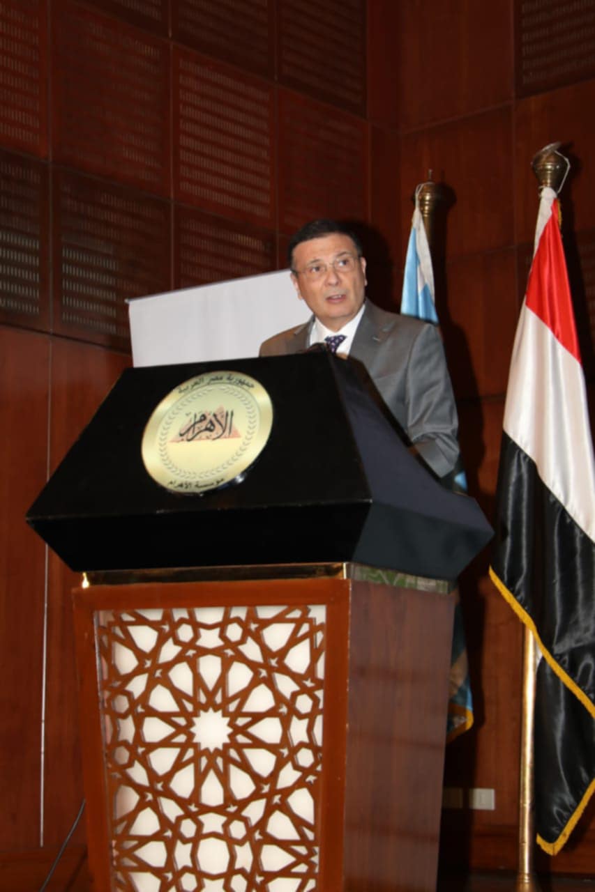 وزير الزراعة وزير الزراعة وزير الزراعة: مكتبي مفتوح لتلقي الأفكار.. وأدعو طلبة كليات الزراعة للاستفادة من مبادرات الدولة موقع في الجامعة