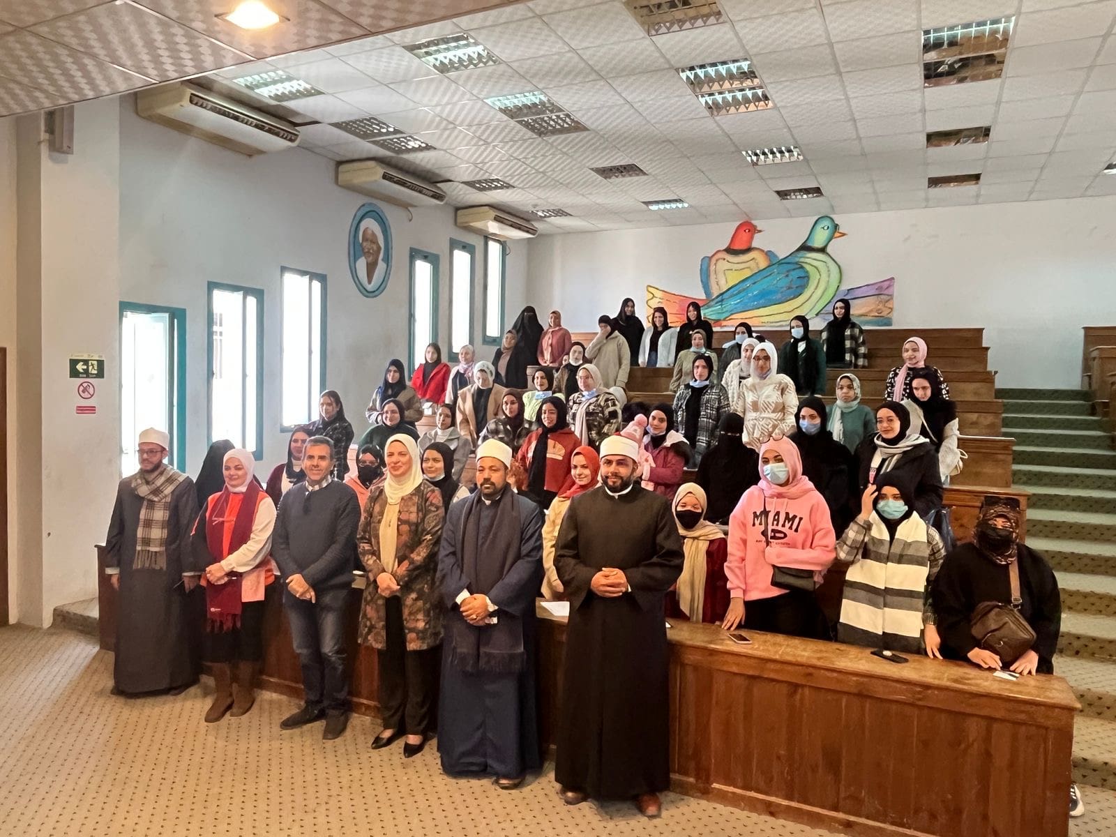 01b46f4a bcb3 4e73 ac56 acdbdee925ac جامعة جامعة قناة السويس تناقش تأثير الهاتف المحمول على الصحة ضمن برنامج تدريبي متخصص موقع في الجامعة
