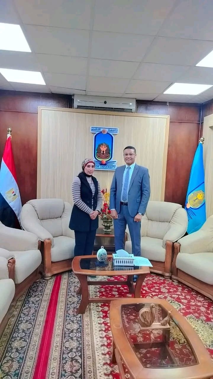 1735893274291 وزير رئيس جامعة الأقصر وأمين عام الجامعة الجديد يبحثان سبل العمل الإدراي والمؤسسي موقع في الجامعة