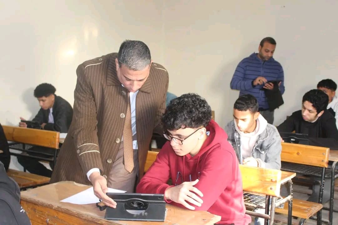 1736607370763 الجيزة لا تهاون.. تعرف على قرارات وكيل الجيزة بعد رصده للجان مقصرة موقع في الجامعة